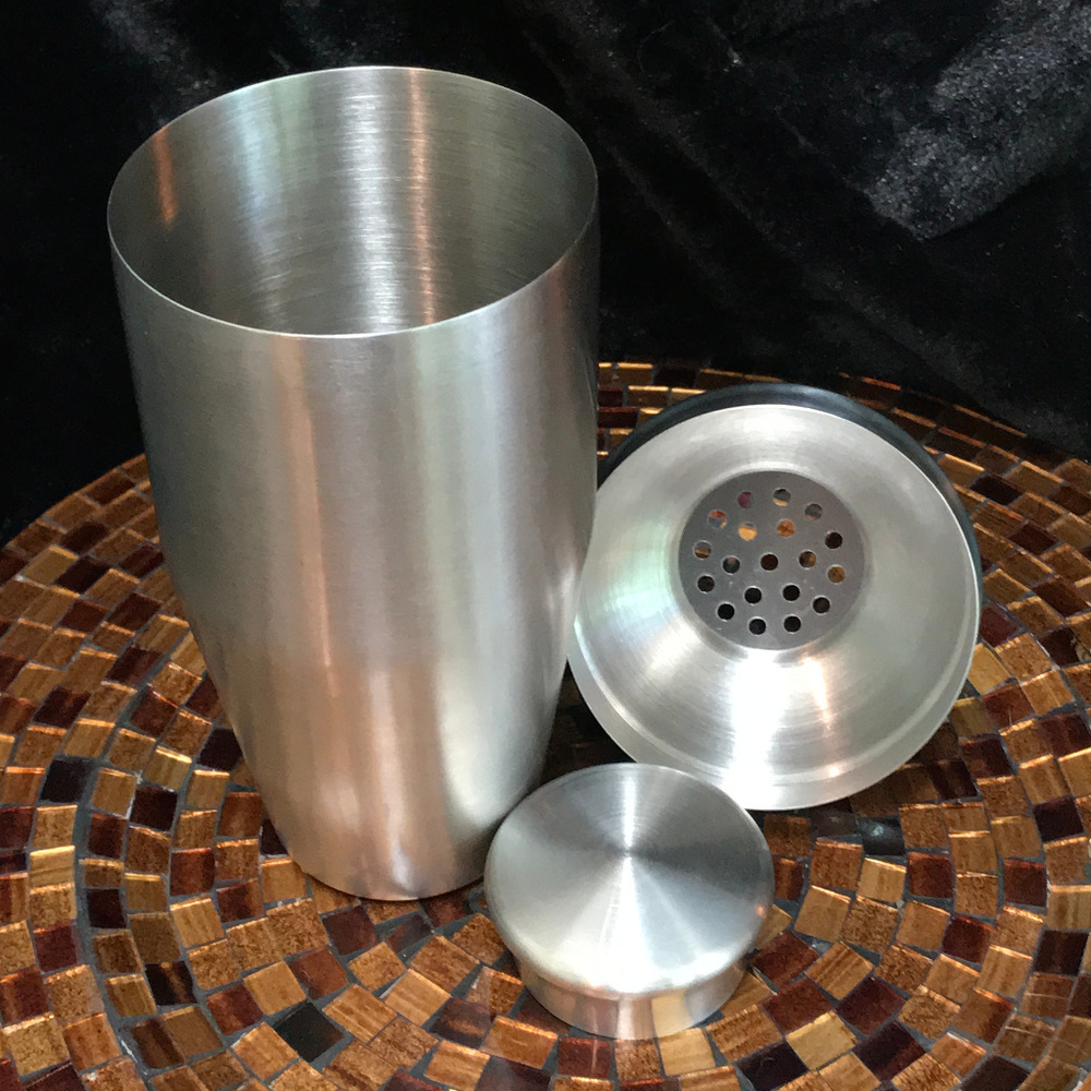 OGGI 18/8 Stainless Steel Cocktail Shaker